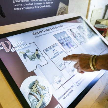 Borne tactile de jeux